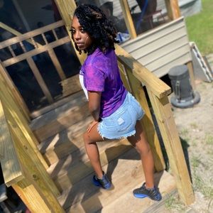 Meet your Posher, Crystal